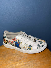 Multi white flowers sneakers