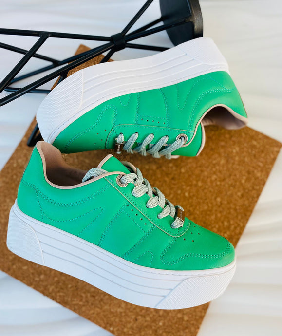 9806 MintFlatform sneakers