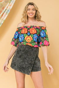 It11354  Off shoulder flower top