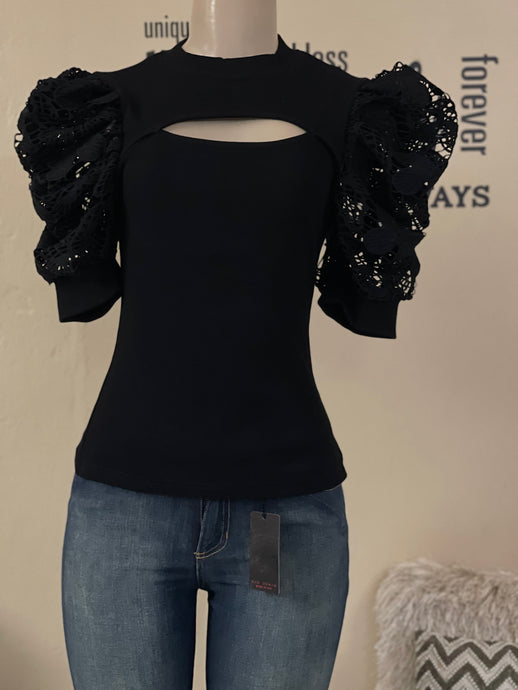 JJ1242 Black Puff croché sleeves top