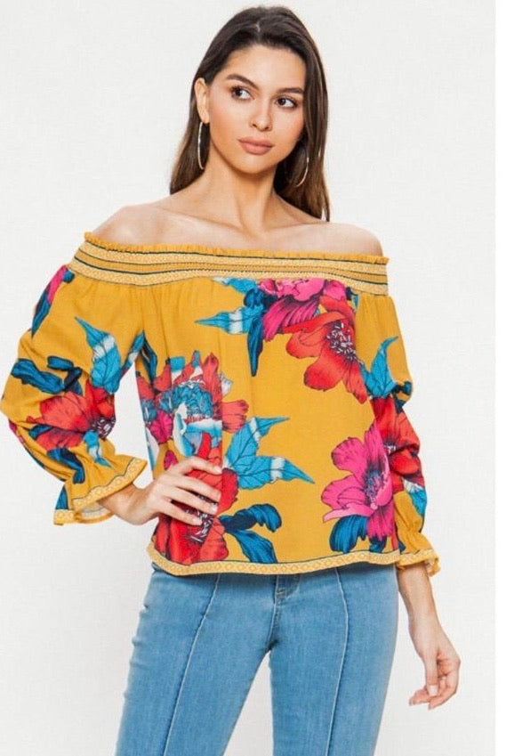 Offshoulder flowers top