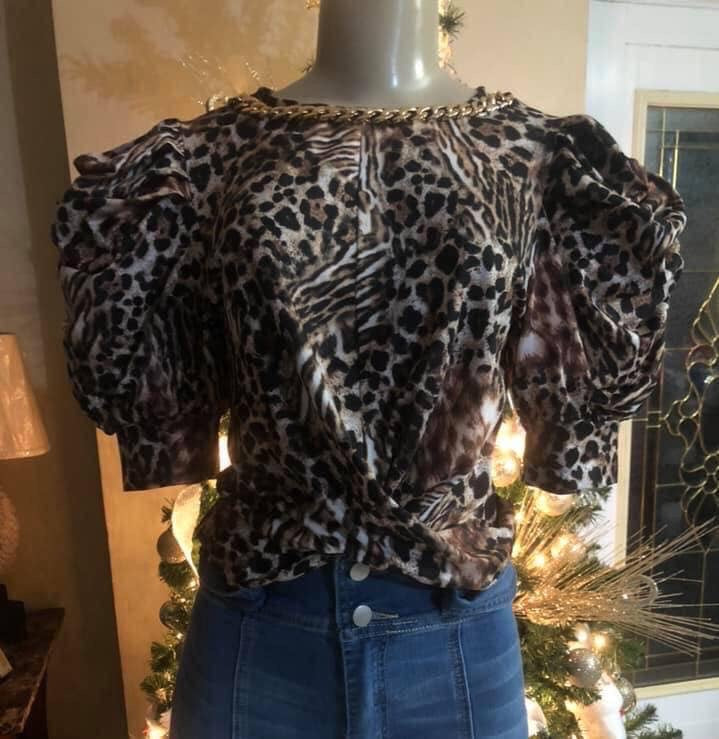 LP7970-Brown animal print top crop