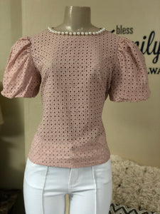 JE3030 Short Sleeves Pearl Neck Details